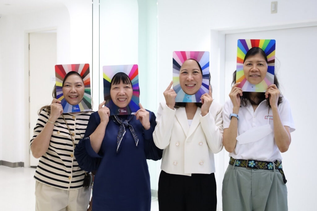 You can check the face frame for personal color